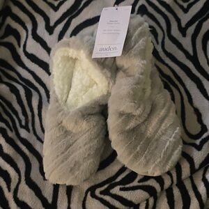 Auden Soft Gray Plush Slippers